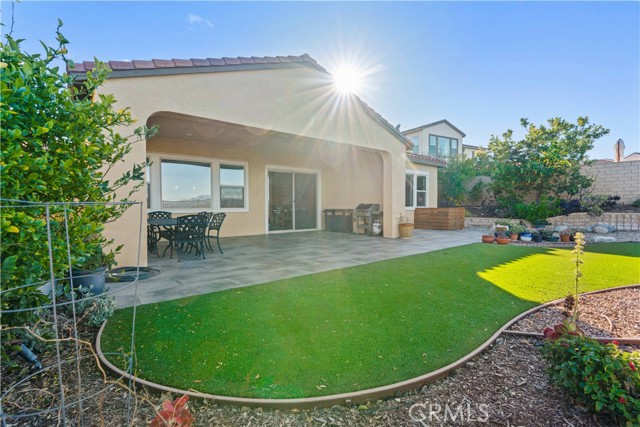 Detail Gallery Image 4 of 66 For 18619 Cedar Crest Dr, Canyon Country,  CA 91387 - 3 Beds | 2/1 Baths