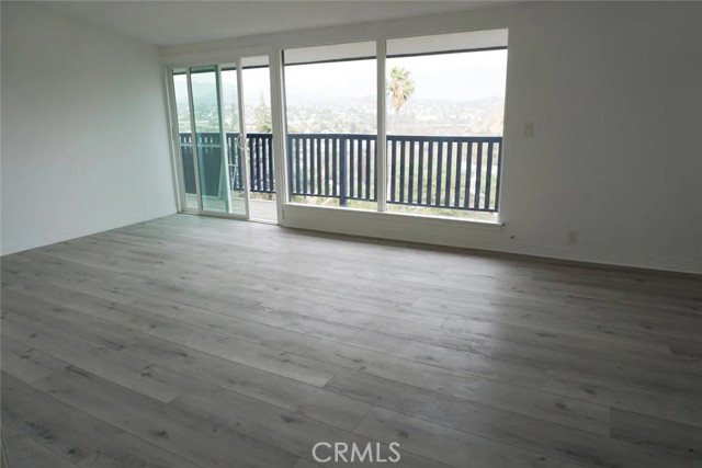 Detail Gallery Image 7 of 24 For 430 Terrill Ave, Los Angeles,  CA 90042 - 3 Beds | 2 Baths