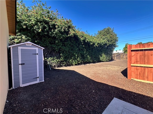 Detail Gallery Image 33 of 39 For 16817 San Fernando Mission, Granada Hills,  CA 91344 - 3 Beds | 2 Baths