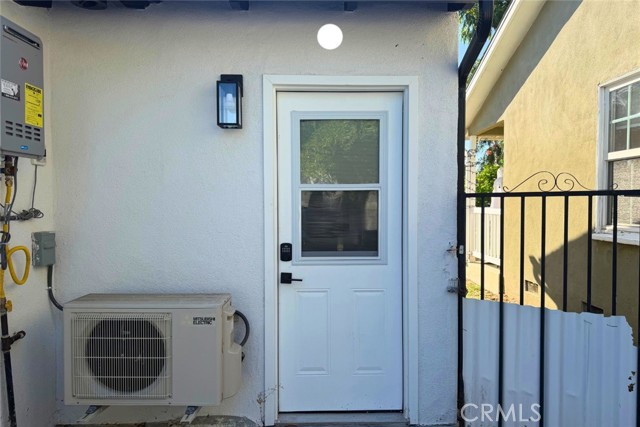 1828 Kenwood St photo 20