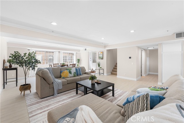 Detail Gallery Image 1 of 36 For 150 Diamond St #B,  Arcadia,  CA 91006 - 4 Beds | 2/1 Baths