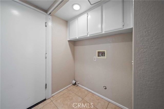 Detail Gallery Image 5 of 27 For 43007 Pearlwood Dr, Lancaster,  CA 93536 - 4 Beds | 4 Baths