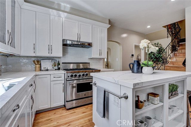 Detail Gallery Image 29 of 75 For 104 Saint Joseph Ave, Long Beach,  CA 90803 - 5 Beds | 3 Baths