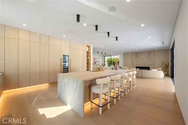 Detail Gallery Image 16 of 73 For 16728 Morrison St, Encino,  CA 91436 - 7 Beds | 6/1 Baths