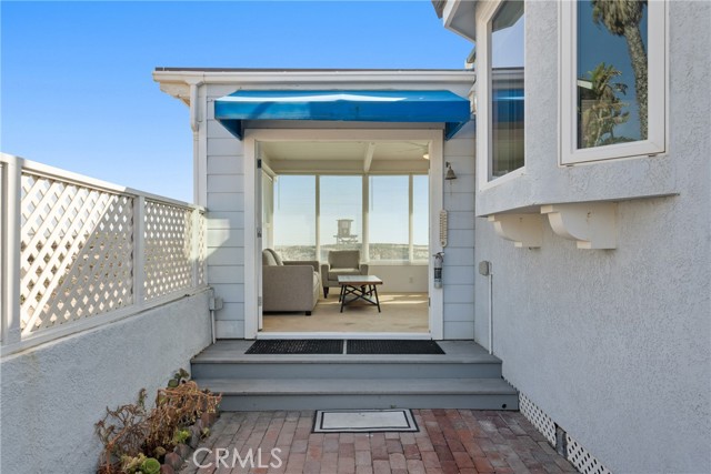 16685 S Pacific Avenue, Sunset Beach CA: https://media.crmls.org/medias/877247ae-0440-45fb-84e8-dde11dc12c43.jpg