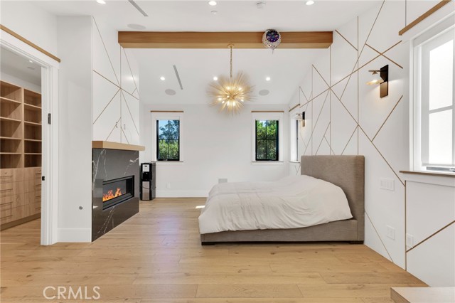 Detail Gallery Image 18 of 37 For 4919 Rhodes Ave, Valley Village,  CA 91607 - 5 Beds | 4/1 Baths