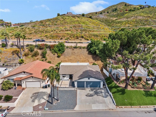 Detail Gallery Image 27 of 51 For 30698 Emperor Dr, Canyon Lake,  CA 92587 - 3 Beds | 2 Baths