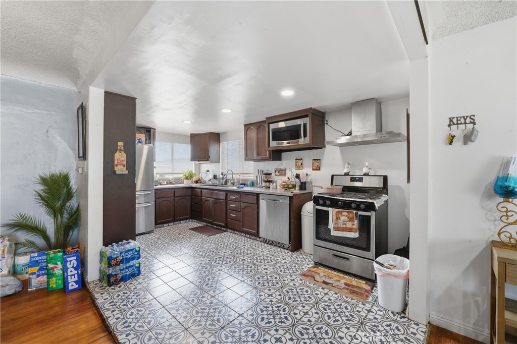 MLS #DW25244491 image #11