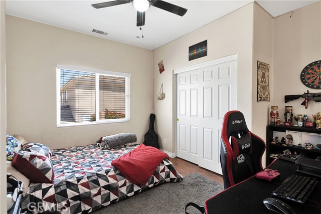 Detail Gallery Image 37 of 62 For 12546 Autumn Leaves Ave, Victorville,  CA 92395 - 5 Beds | 3/1 Baths