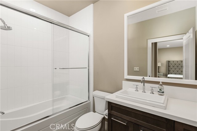 Detail Gallery Image 57 of 61 For 115 Candleglow, Irvine,  CA 92602 - 5 Beds | 5/1 Baths