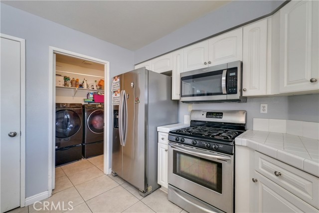 Detail Gallery Image 11 of 39 For 961 Blossomcreek Ln, Corona,  CA 92878 - 3 Beds | 2/1 Baths