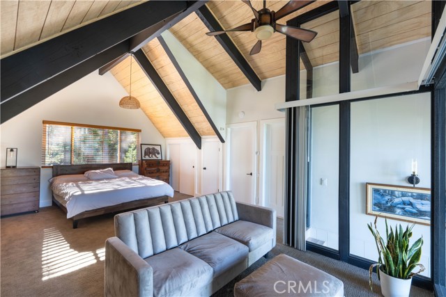553 Pioneer Road, Lake Arrowhead CA: https://media.crmls.org/medias/87758553-c3f6-4559-bd17-1a9b8aa412ea.jpg