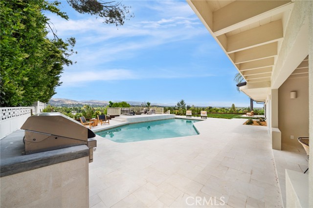 Detail Gallery Image 20 of 25 For 24153 Califa St, Woodland Hills,  CA 91367 - 4 Beds | 3 Baths