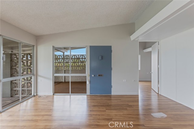Detail Gallery Image 13 of 49 For 1462 Golden Rain Rd, Seal Beach,  CA 90740 - 2 Beds | 1 Baths