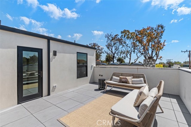 Detail Gallery Image 32 of 34 For 507 .5 Marguerite Ave, Corona Del Mar,  CA 92625 - 3 Beds | 2/1 Baths