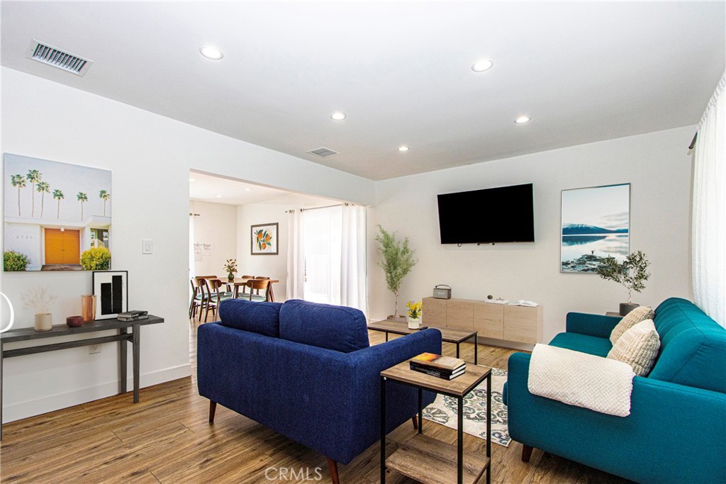 MLS #SR25100449 image #12