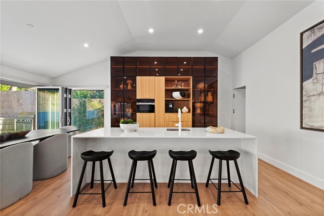 Detail Gallery Image 10 of 29 For 1318 Outrigger Dr, Corona Del Mar,  CA 92625 - 4 Beds | 4/1 Baths