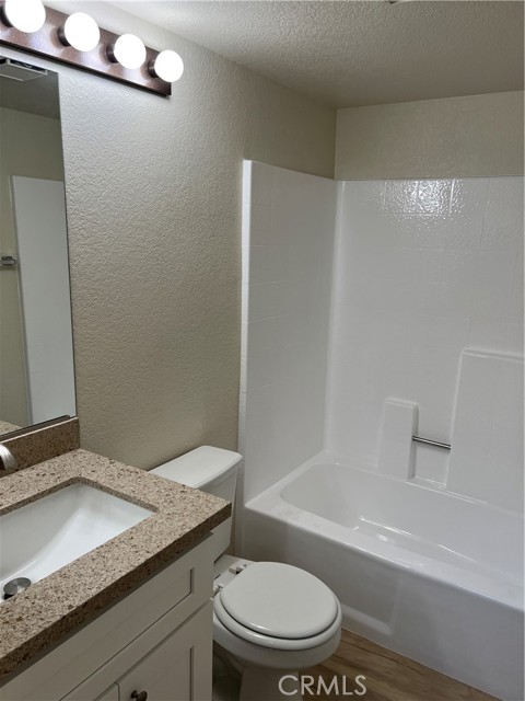Detail Gallery Image 6 of 29 For 1561 Corte Santana, Upland,  CA 91786 - 3 Beds | 3 Baths