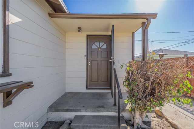 Detail Gallery Image 2 of 26 For 4568 Los Toros, Pico Rivera,  CA 90660 - 2 Beds | 1 Baths