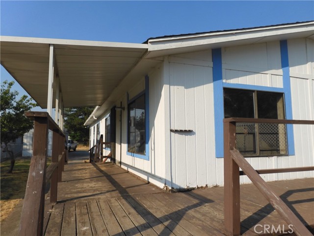 Detail Gallery Image 4 of 27 For 12980 Island Dr, Clearlake Oaks,  CA 95423 - 2 Beds | 2 Baths