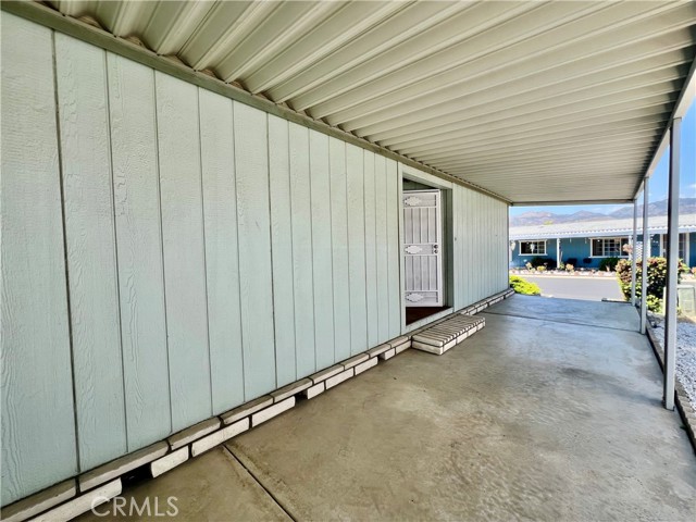 24600 Mountain Ave, Hemet CA: https://media.crmls.org/medias/877a903d-eabb-44ac-9c58-1b9bcbacacf1.jpg