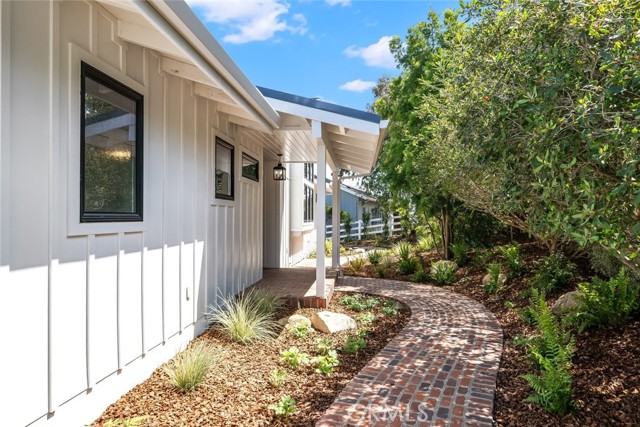 Detail Gallery Image 4 of 65 For 2786 Eton Road, Cambria,  CA 93428 - 3 Beds | 3 Baths