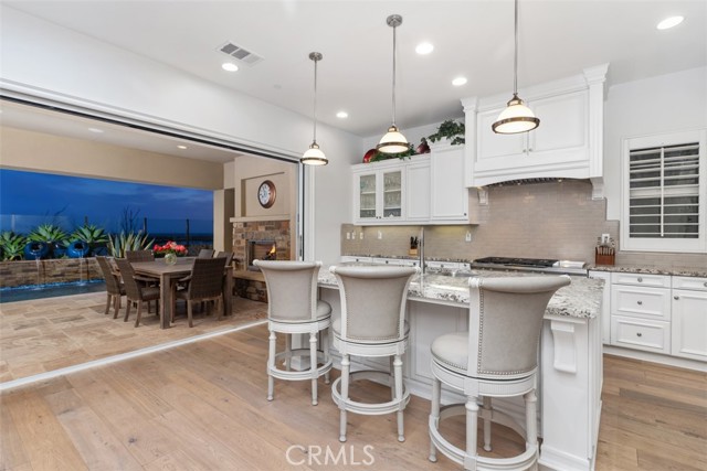 4762 Oceanridge Drive, Huntington Beach CA: https://media.crmls.org/medias/877ba2b6-4f1e-4296-ab7f-df137d5b406a.jpg
