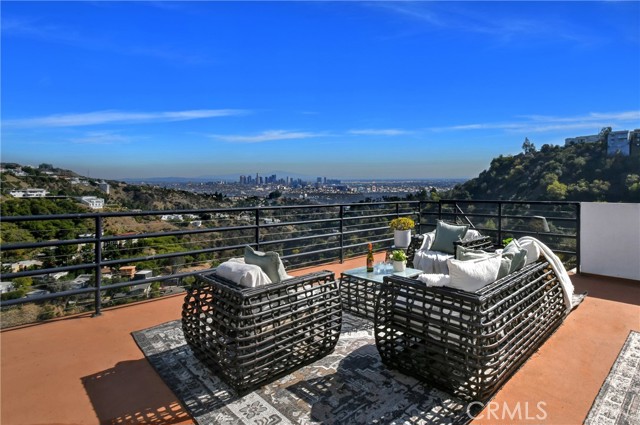 Detail Gallery Image 36 of 40 For 8383 Wyndham Rd, Los Angeles,  CA 90046 - 3 Beds | 2/1 Baths