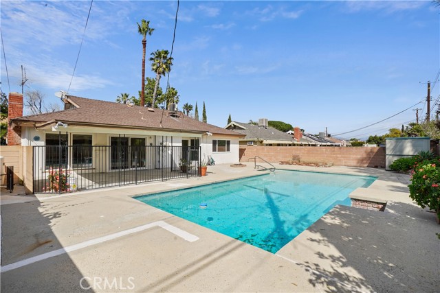 Detail Gallery Image 2 of 30 For 16838 Germain St, Granada Hills,  CA 91344 - 3 Beds | 2 Baths