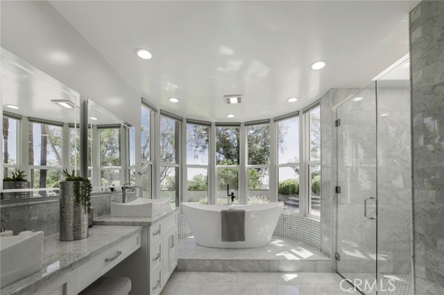 5081 Gateway Road, Rancho Cucamonga CA: https://media.crmls.org/medias/877e289b-c7e4-444b-ae0c-54a6d8d3ae09.jpg