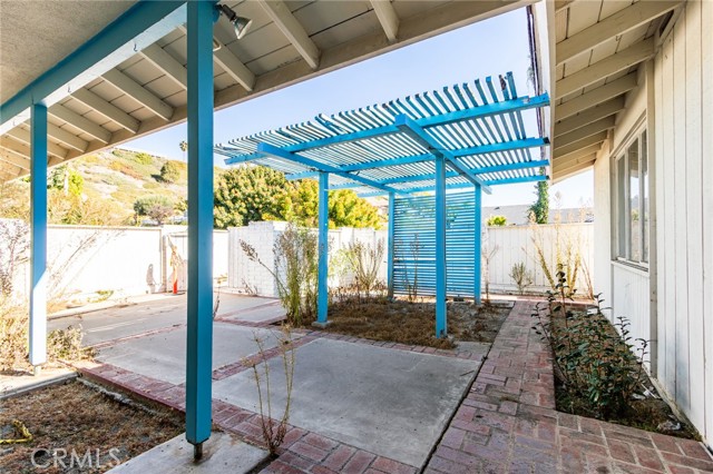 4101 Calle Mayo, San Clemente CA: https://media.crmls.org/medias/877e7fb5-b345-483b-bee3-226d2d52f54d.jpg