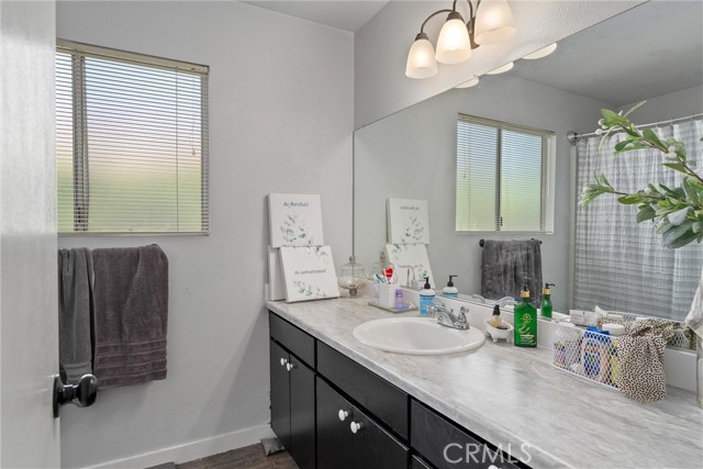 Detail Gallery Image 17 of 48 For 465 Waterford Dr, Chico,  CA 95973 - 5 Beds | 3 Baths