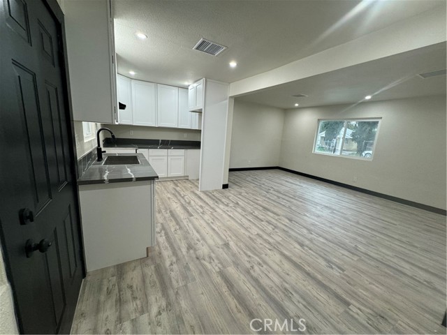 Detail Gallery Image 6 of 15 For 1214 Hardt St, San Bernardino,  CA 92408 - 3 Beds | 2 Baths