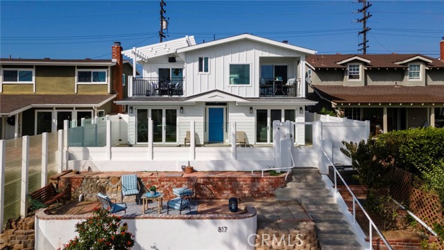 817 Anita Street, Redondo Beach, California 90278, 4 Bedrooms Bedrooms, ,3 BathroomsBathrooms,Residential,Sold,Anita,SB23198161