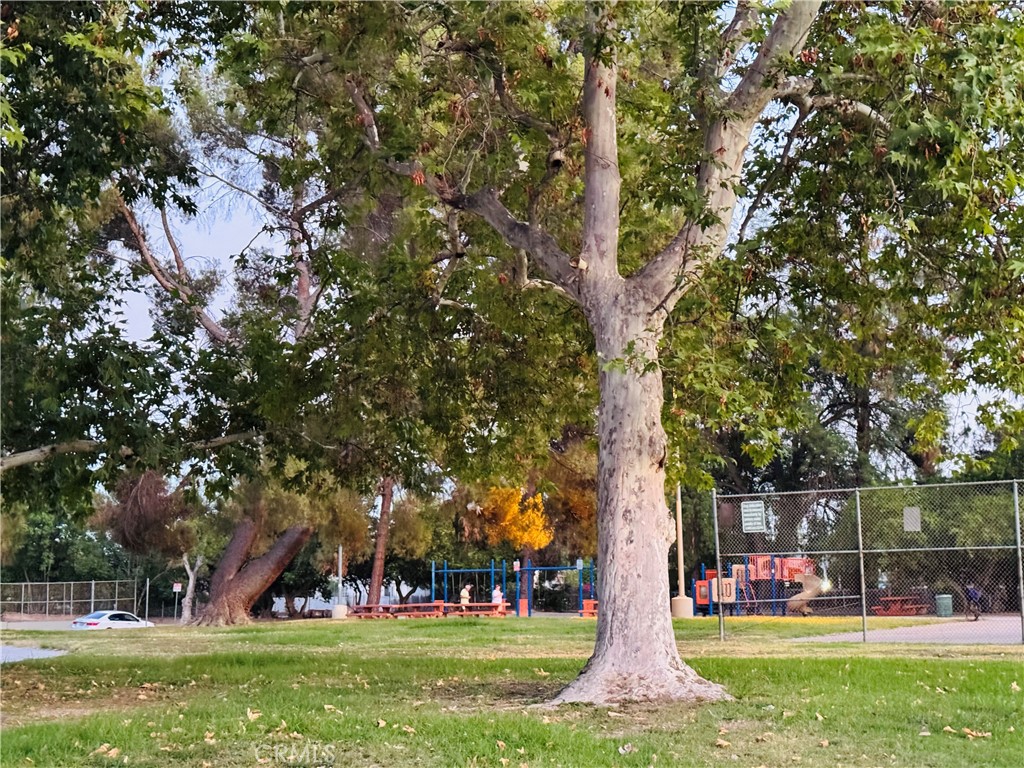 https://media.crmls.org/medias/878047eb-2ea9-4b4c-9ea5-fe83432bb4a6.jpg?preset=X-Large