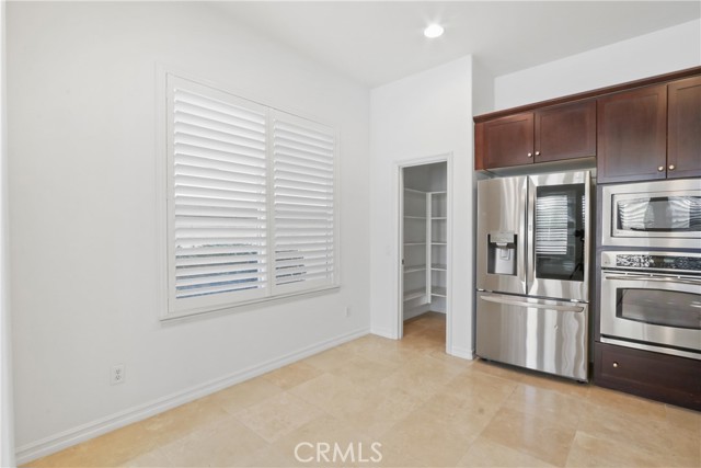 Detail Gallery Image 7 of 24 For 2569 Tea Leaf Ln, Tustin,  CA 92782 - 4 Beds | 2/1 Baths