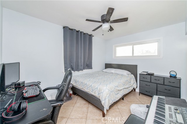 Detail Gallery Image 12 of 26 For 127 W Cliffwood Ave, Anaheim,  CA 92802 - 3 Beds | 2/1 Baths