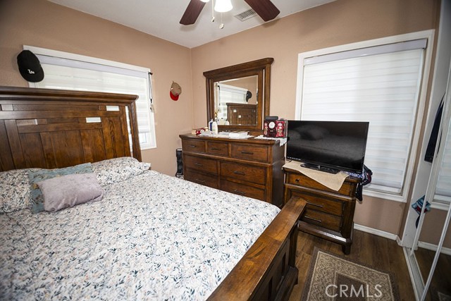 Detail Gallery Image 17 of 36 For 12057 Newmire, Norwalk,  CA 90650 - 4 Beds | 2 Baths