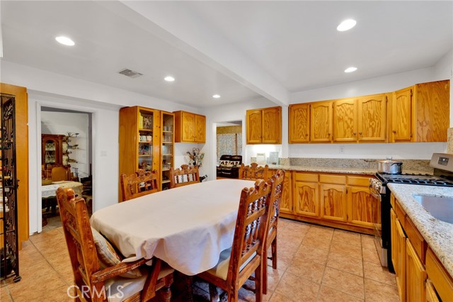 Detail Gallery Image 16 of 46 For 13342 Astoria St, Sylmar,  CA 91342 - 3 Beds | 2 Baths