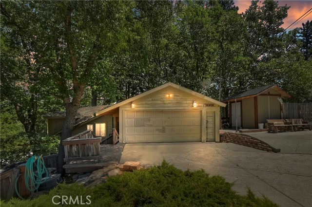 Detail Gallery Image 1 of 1 For 26404 Apache Trl, Rimforest,  CA 92378 - 5 Beds | 2/1 Baths