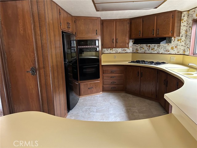 Detail Gallery Image 2 of 23 For 1232 Brentwood Way, Hemet,  CA 92545 - 2 Beds | 2 Baths