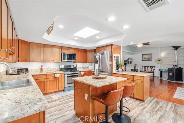Detail Gallery Image 17 of 55 For 10080 Valle Vista Rd, Phelan,  CA 92371 - 3 Beds | 2/1 Baths