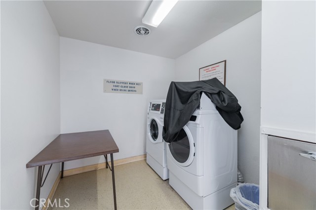 2381 Via Mariposa W, Laguna Woods CA: https://media.crmls.org/medias/87839d2f-5996-4976-871f-1a5d888f46b9.jpg