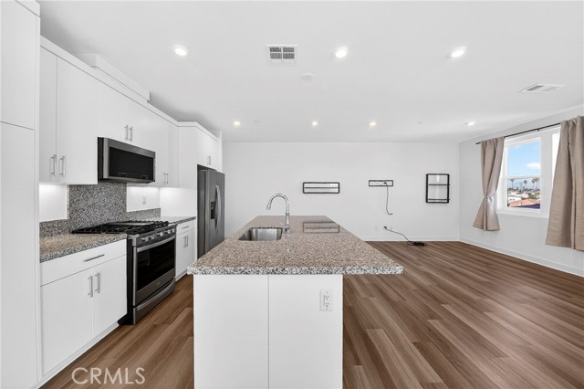 1615 W Bushell Street, Anaheim CA: https://media.crmls.org/medias/8784f317-4ed4-4997-a021-82a9ac7914d7.jpg