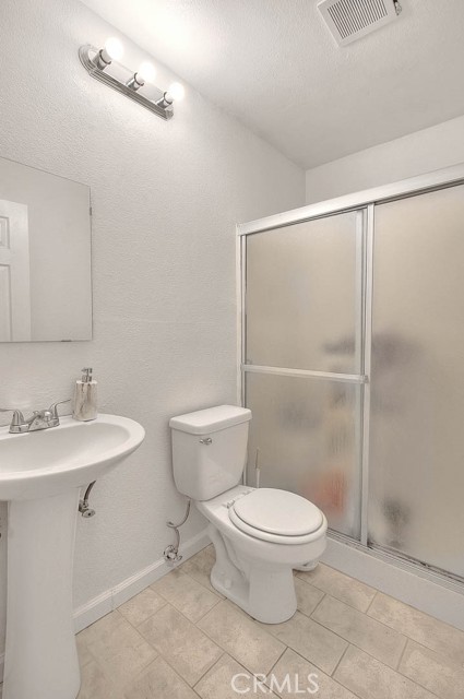 Detail Gallery Image 26 of 35 For 700 W 3rd St #A111,  Santa Ana,  CA 92701 - 2 Beds | 2 Baths