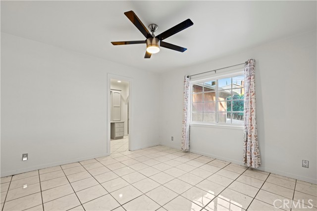10685 Ledeen Drive, Lakeview Terrace CA: https://media.crmls.org/medias/8785af71-57f1-45f4-b1ed-4f4e91312b38.jpg