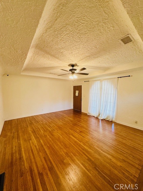 Detail Gallery Image 2 of 14 For 1312 N Baker St, Santa Ana,  CA 92706 - 2 Beds | 1 Baths