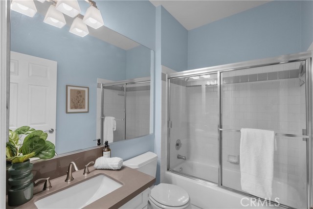 14441 Benefit Street, Sherman Oaks CA: https://media.crmls.org/medias/8787560d-e983-4366-8a7f-c6bb8fb73184.jpg