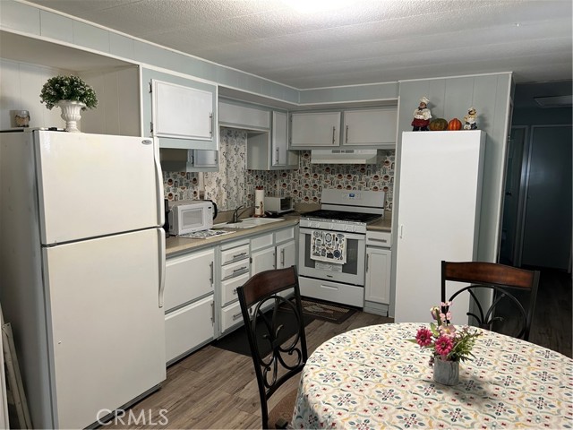 Detail Gallery Image 9 of 35 For 3734 Pacific St #40,  Highland,  CA 92346 - 2 Beds | 1 Baths