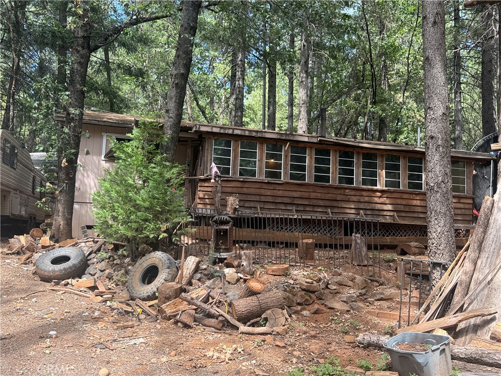 6317 Columbine Road